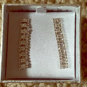 Jennifer Lopez sparkle dangle earring